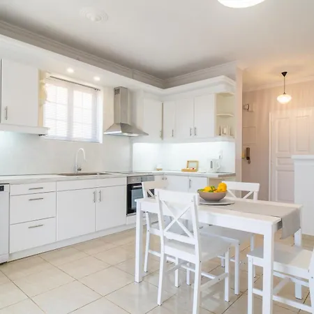 Sopan Вилла Лаганас